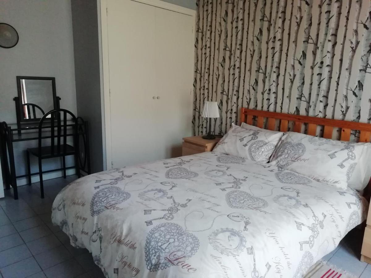 Le Rouge Robin Villa Fougax-et-Barrineuf Екстериор снимка