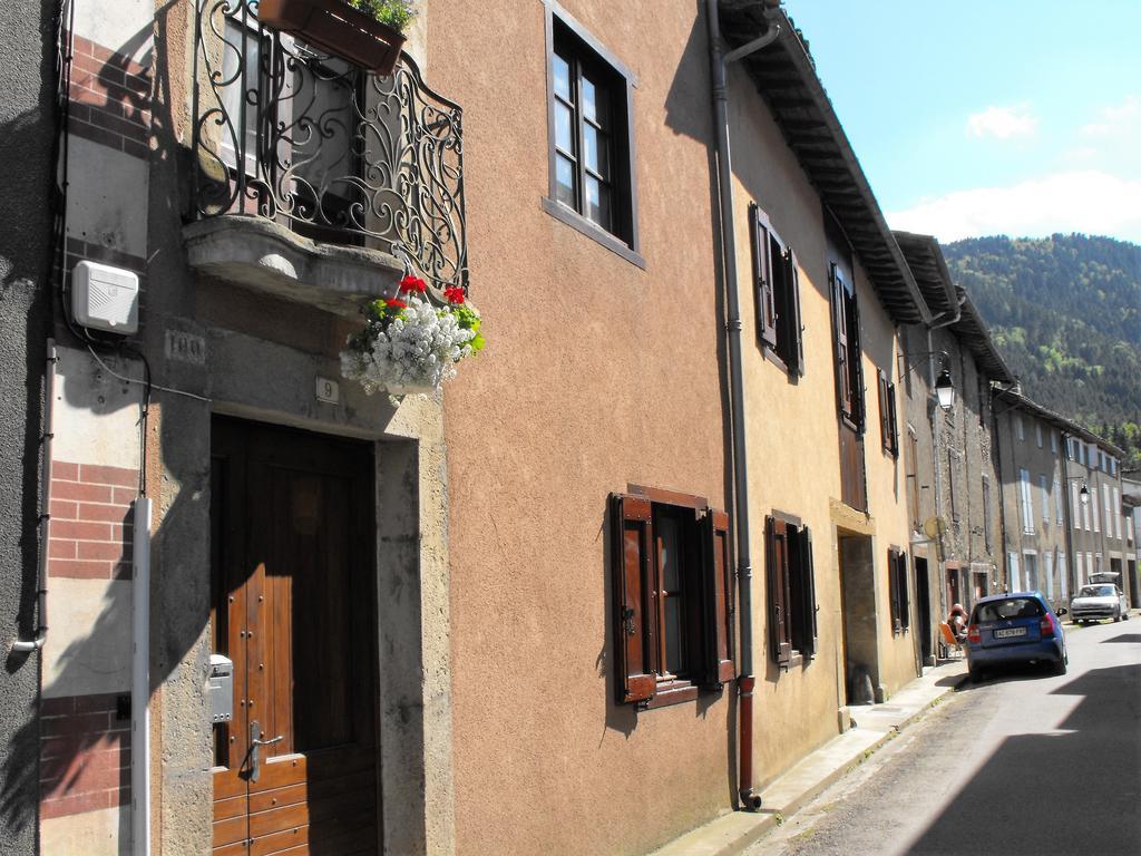 Le Rouge Robin Villa Fougax-et-Barrineuf Екстериор снимка