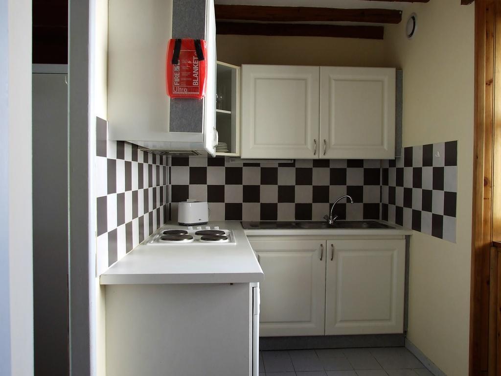 Le Rouge Robin Villa Fougax-et-Barrineuf Екстериор снимка